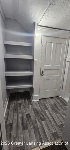 921 N Sycamore Street, Lansing, MI 48906