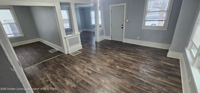 921 N Sycamore Street, Lansing, MI 48906