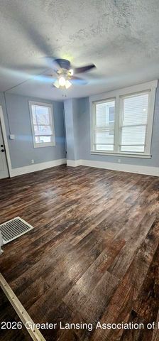 921 N Sycamore Street, Lansing, MI 48906