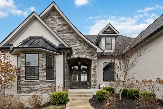 300 Prestwick Circle, Richmond, KY 40475