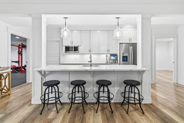 300 Prestwick Circle, Richmond, KY 40475