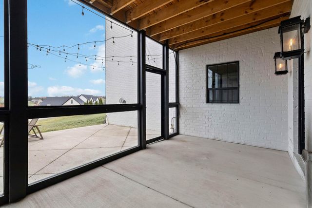 300 Prestwick Circle, Richmond, KY 40475