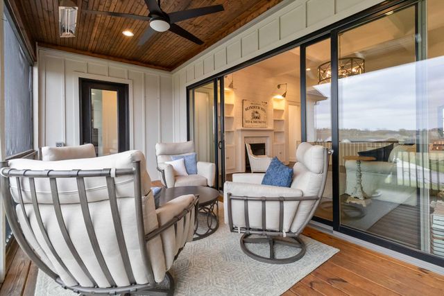 300 Prestwick Circle, Richmond, KY 40475