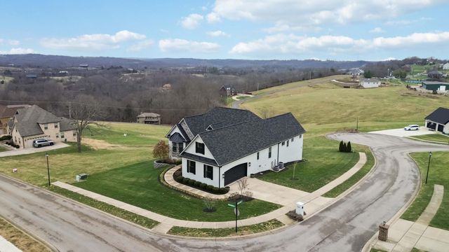 300 Prestwick Circle, Richmond, KY 40475