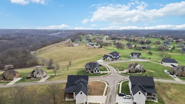 300 Prestwick Circle, Richmond, KY 40475