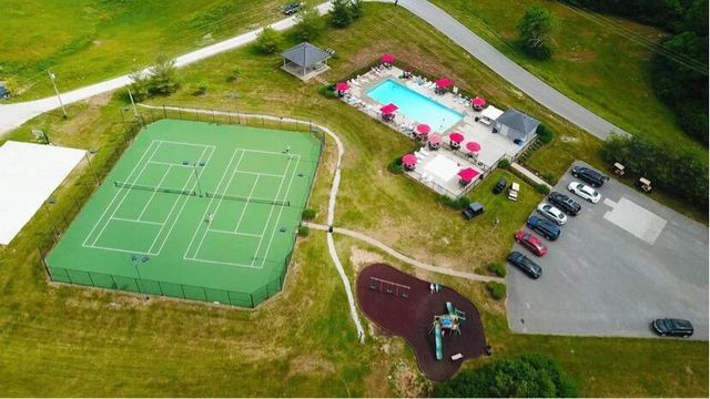 300 Prestwick Circle, Richmond, KY 40475