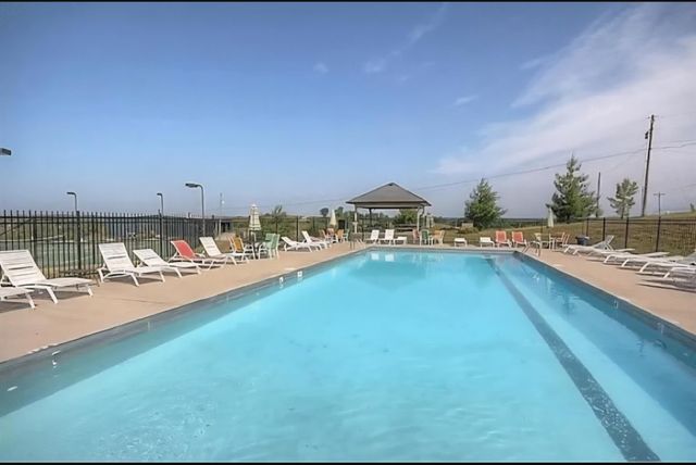 300 Prestwick Circle, Richmond, KY 40475