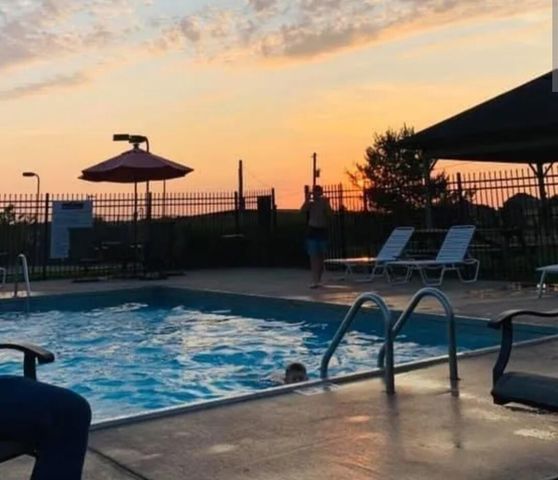 300 Prestwick Circle, Richmond, KY 40475