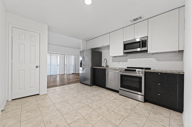 12900 Walden Road 108A, Montgomery, TX 77356