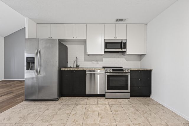 12900 Walden Road 108A, Montgomery, TX 77356