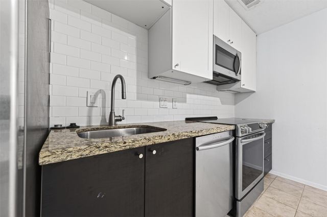 12900 Walden Road 108A, Montgomery, TX 77356