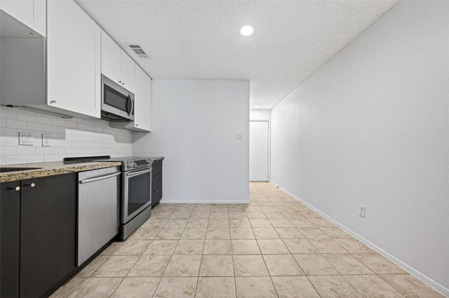 12900 Walden Road 108A, Montgomery, TX 77356