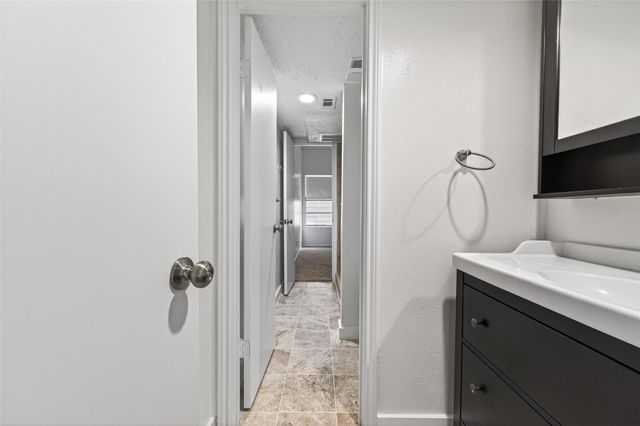 12900 Walden Road 108A, Montgomery, TX 77356