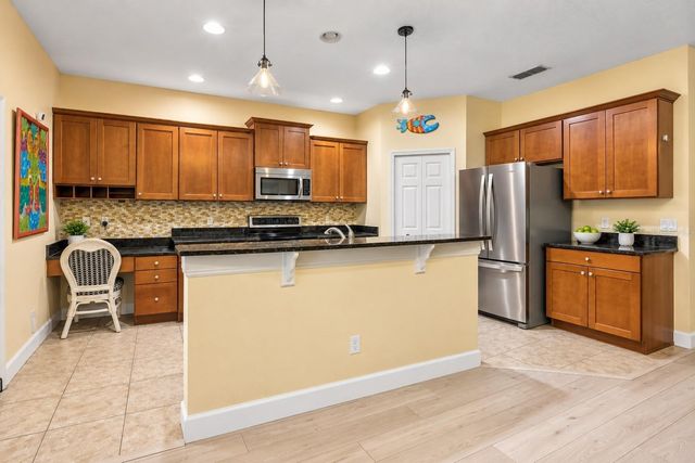 21707 BELGIAN COURT, Mount Dora, FL 32757