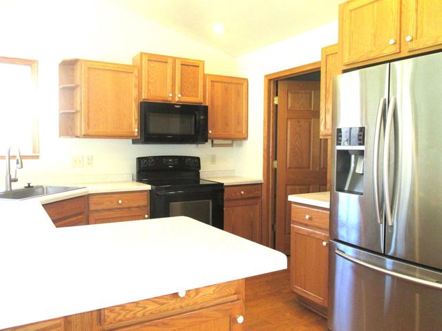 237 4th Street, Montello, WI 53949