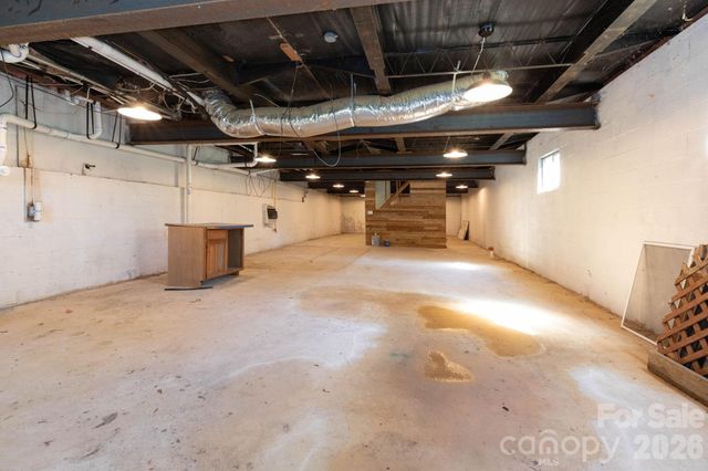 38 Mountainberry Lane, Fairview, NC 28730