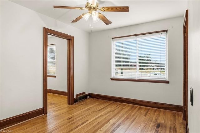 1001 W Clemmonsville Road, Winston-salem, NC 27127