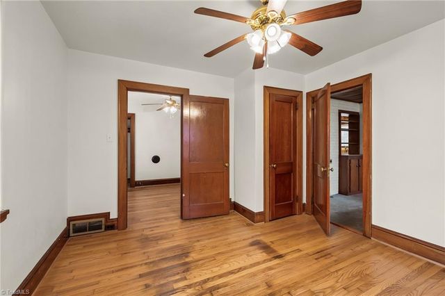 1001 W Clemmonsville Road, Winston-salem, NC 27127