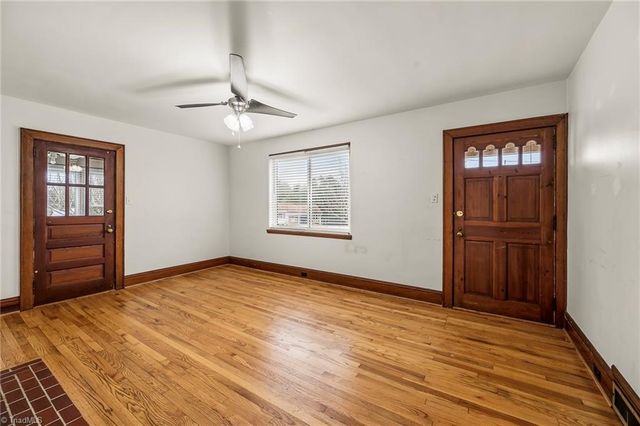 1001 W Clemmonsville Road, Winston-salem, NC 27127