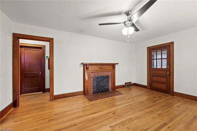 1001 W Clemmonsville Road, Winston-salem, NC 27127