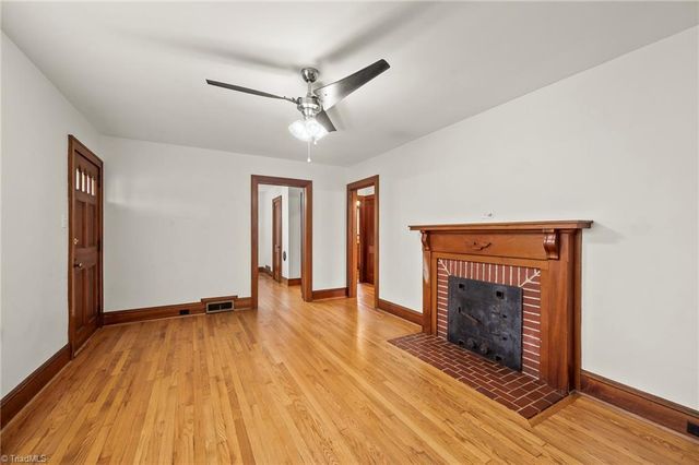 1001 W Clemmonsville Road, Winston-salem, NC 27127