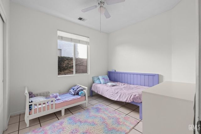 10808 Tivoli Court, Bakersfield, CA 93311