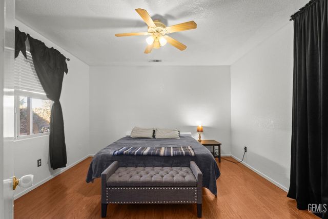 10808 Tivoli Court, Bakersfield, CA 93311