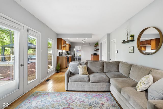 8546 Fawn Meadow Drive, Indianapolis, IN 46256