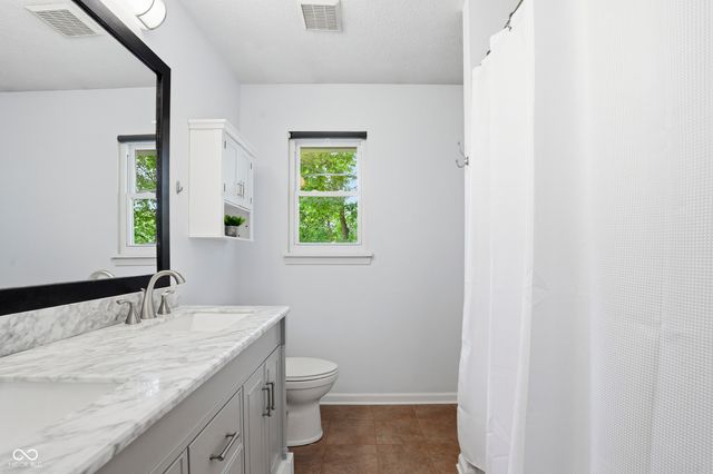8546 Fawn Meadow Drive, Indianapolis, IN 46256
