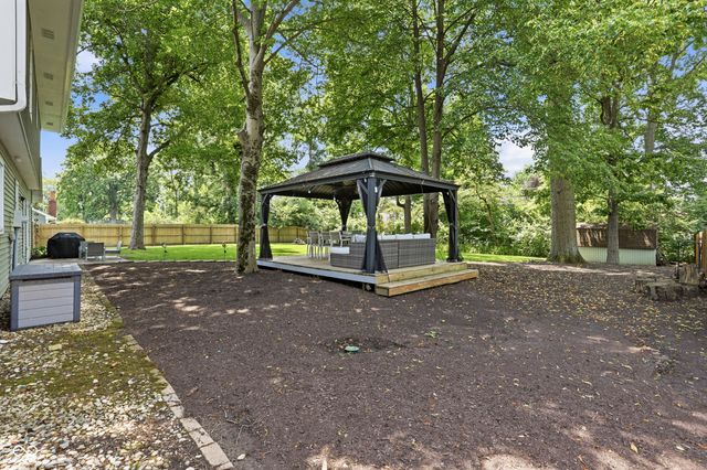 8546 Fawn Meadow Drive, Indianapolis, IN 46256