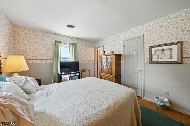 42 Witte Rd, Bethlehem Twp., NJ 08827