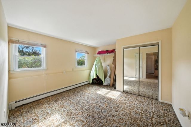 42 Witte Rd, Bethlehem Twp., NJ 08827