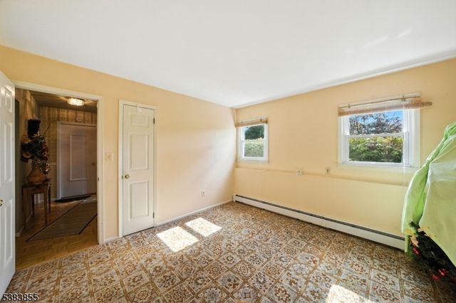 42 Witte Rd, Bethlehem Twp., NJ 08827