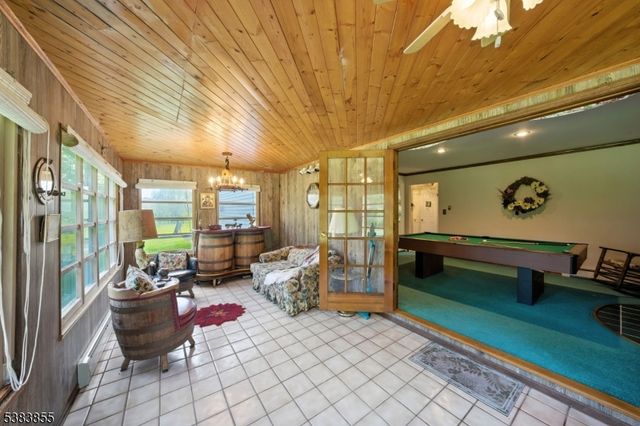 42 Witte Rd, Bethlehem Twp., NJ 08827