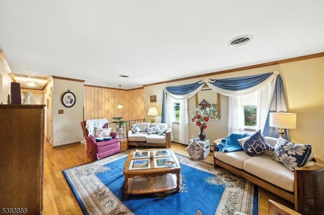 42 Witte Rd, Bethlehem Twp., NJ 08827
