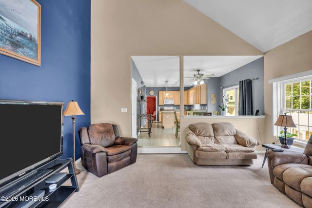 12 Brittany Drive, Bayville, NJ 08721