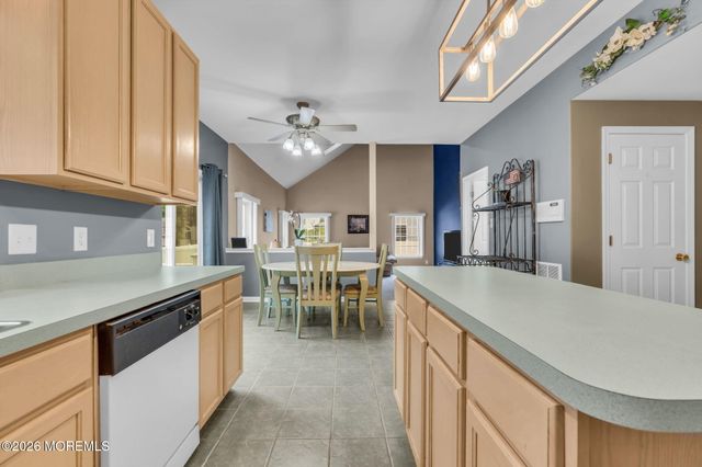 12 Brittany Drive, Bayville, NJ 08721