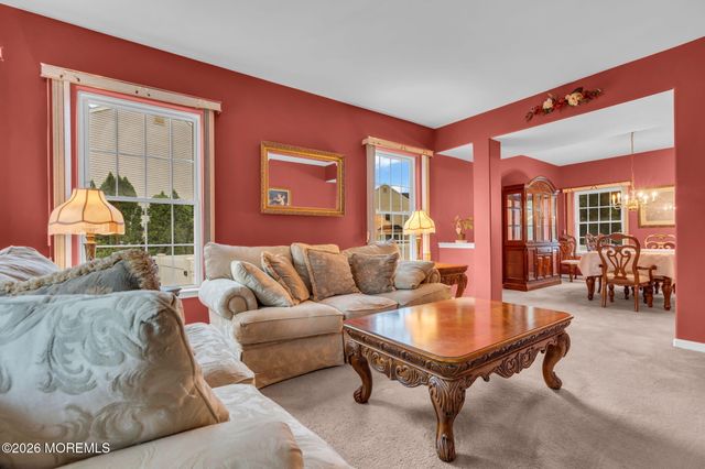 12 Brittany Drive, Bayville, NJ 08721