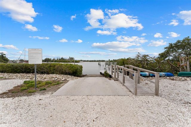 1237 WINDY BAY SHOAL, Tarpon Springs, FL 34689