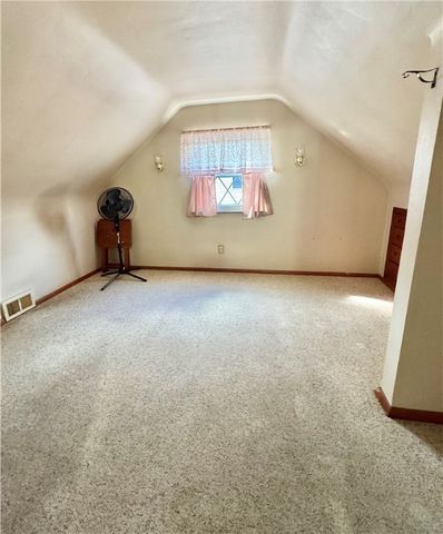 1821 Loretta Dr, Penn Hills, PA 15235