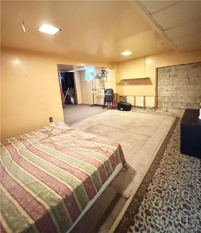 1821 Loretta Dr, Penn Hills, PA 15235