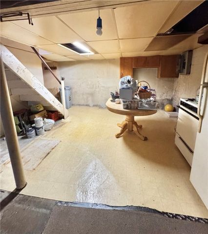 1821 Loretta Dr, Penn Hills, PA 15235