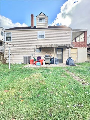1821 Loretta Dr, Penn Hills, PA 15235