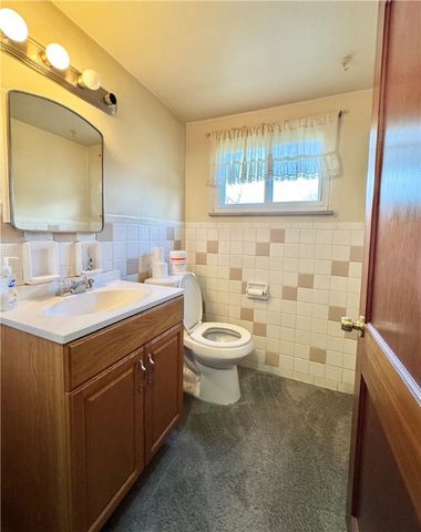 1821 Loretta Dr, Penn Hills, PA 15235