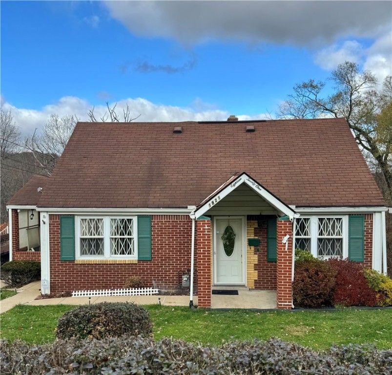 1821 Loretta Dr, Penn Hills, PA 15235