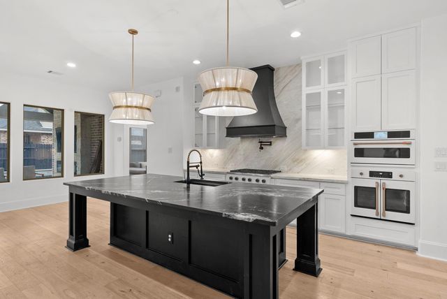 15422 Trumball Manor Drive, Humble, TX 77346