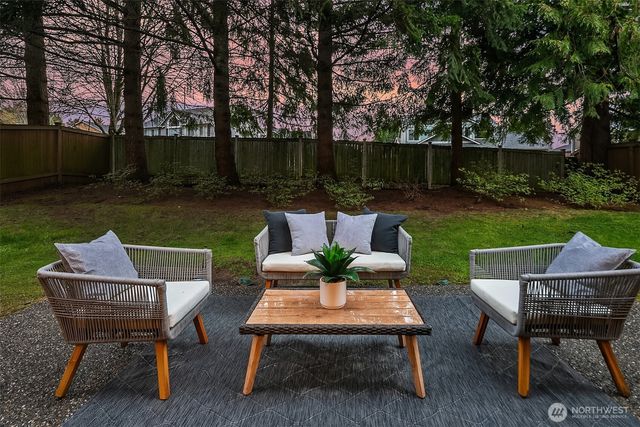 713 170th Place SW, Lynnwood, WA 98037