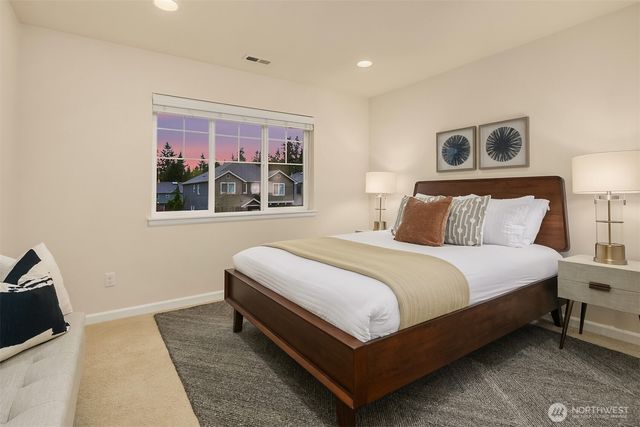 713 170th Place SW, Lynnwood, WA 98037