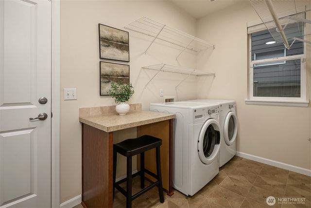 713 170th Place SW, Lynnwood, WA 98037