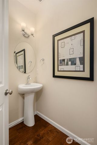 713 170th Place SW, Lynnwood, WA 98037